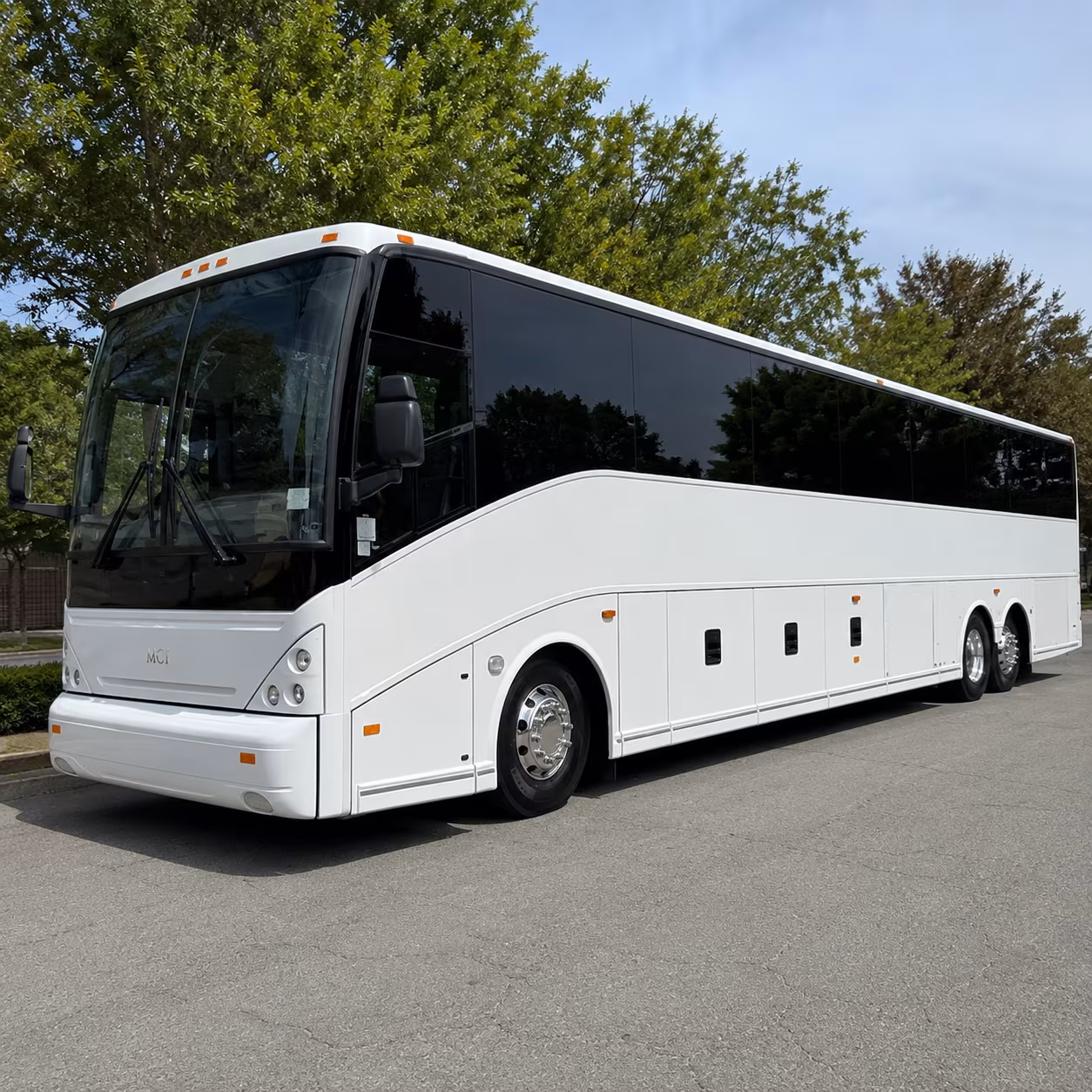 charter bus shuttle service to john wayne airport sna from la habra